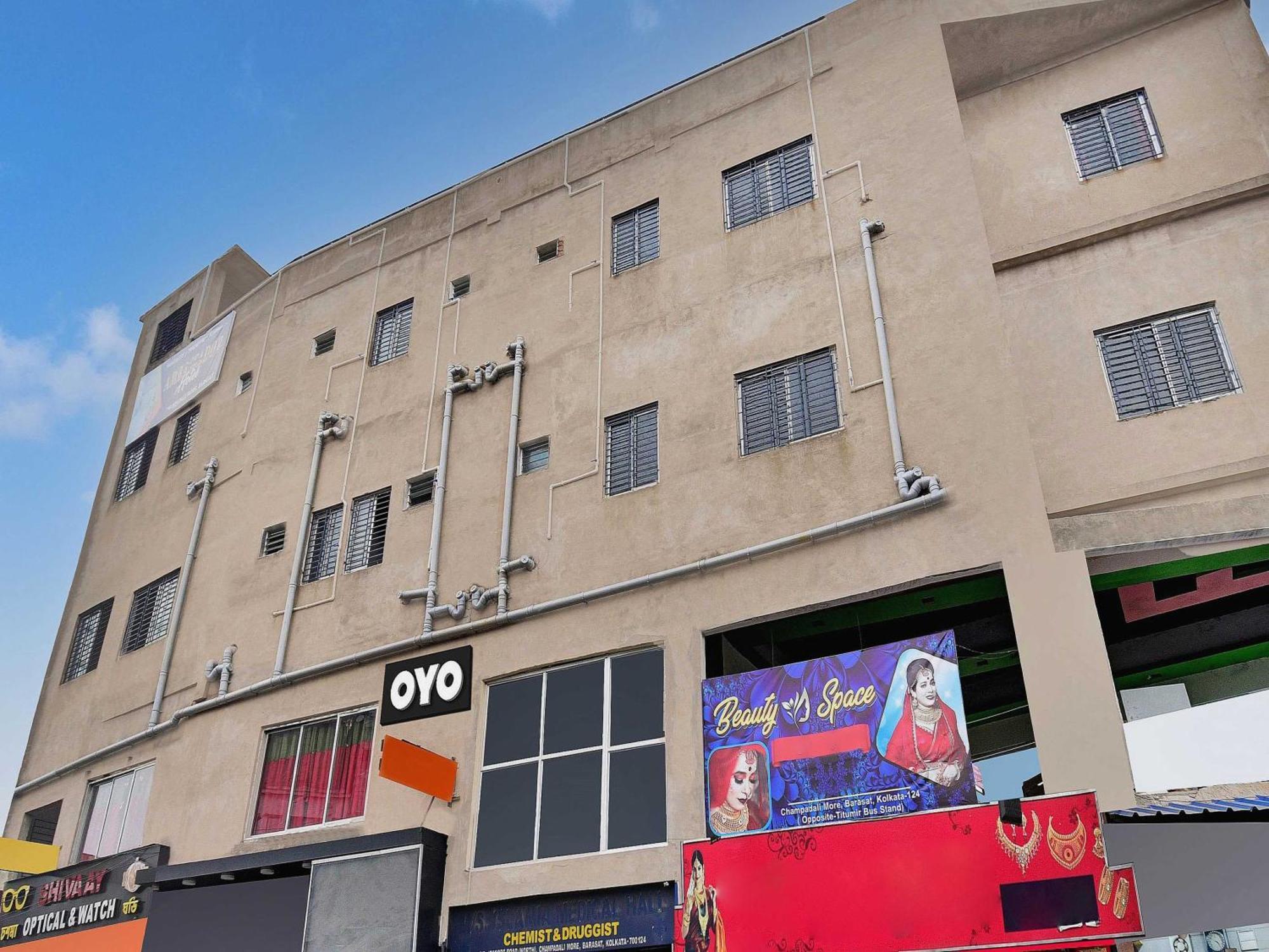 Super Hotel O Royal Empire Calcutta Exterior foto