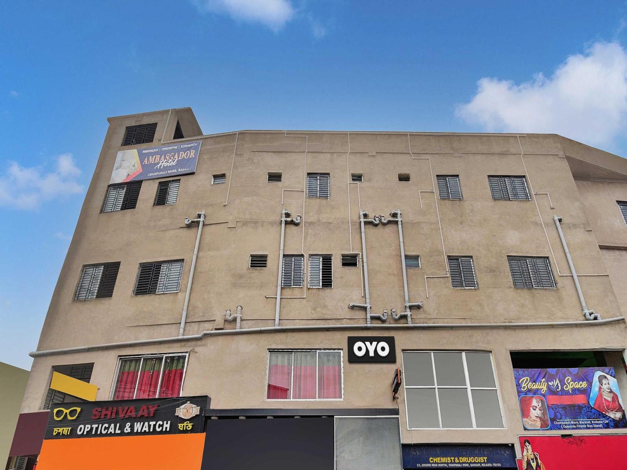 Super Hotel O Royal Empire Calcutta Exterior foto